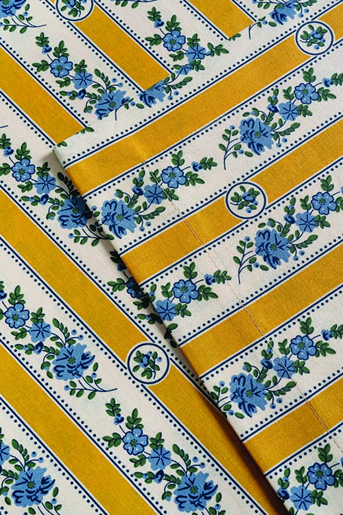 Belmonte Printed Tablecloth - 150cm x 150cm